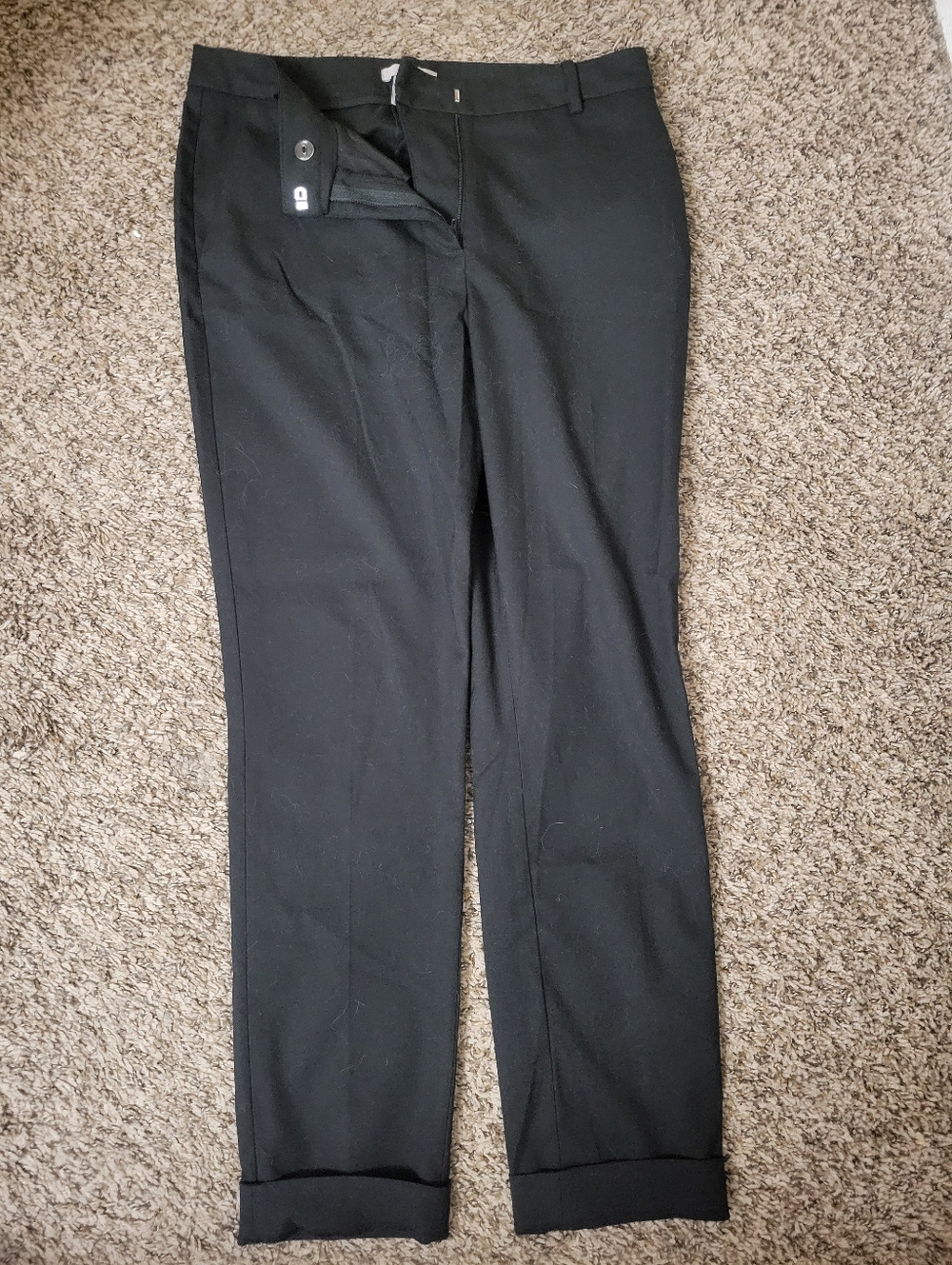 Womens size 4 H&M black slacks